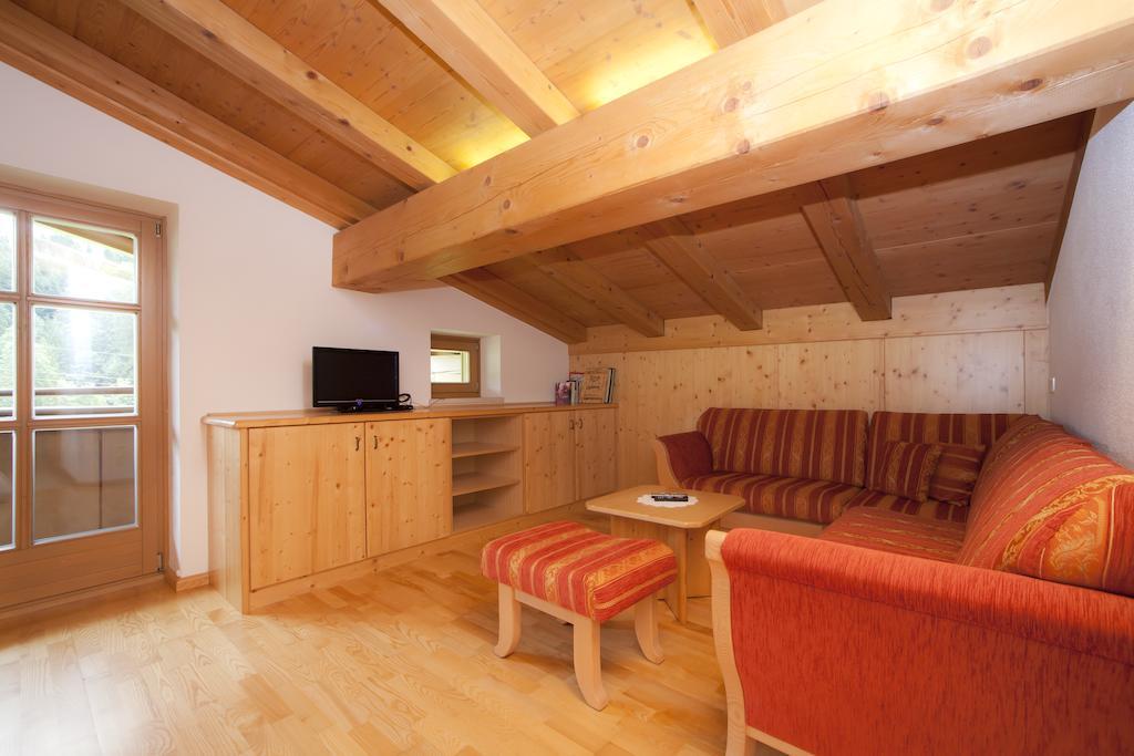 Villa Vorderstockerhof St. Johann in Tirol Zimmer foto