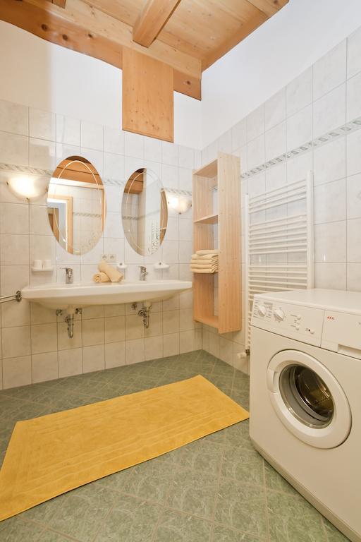 Villa Vorderstockerhof St. Johann in Tirol Zimmer foto